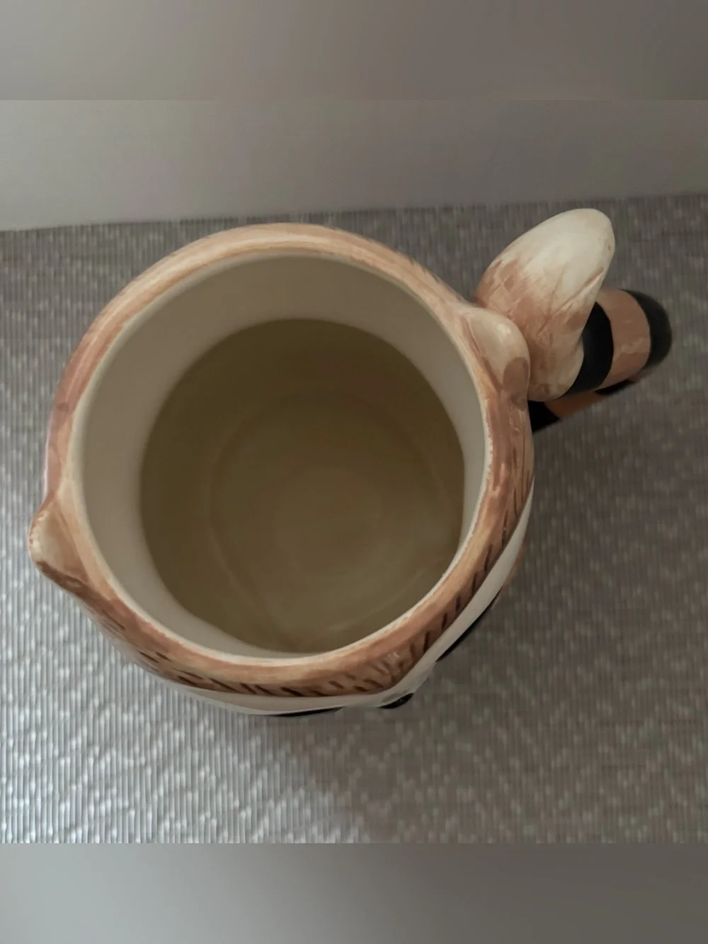 Pier 1 Hand-Painted Dolomite Raccoon Mug Large 16oz made exclusively for Pier 1